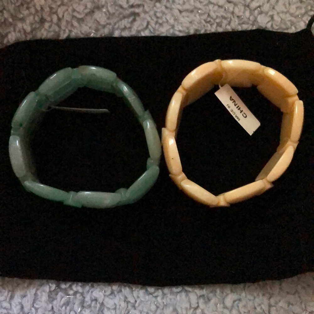 2 bracelets - Picture 2 of 2